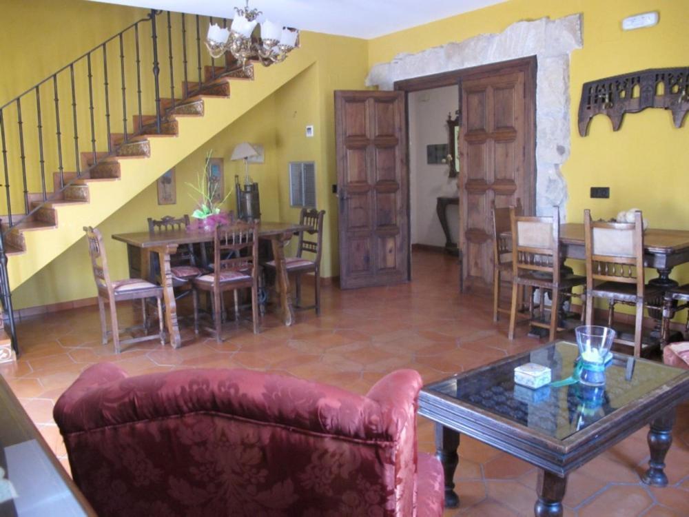 Casa Rural Cuatro De Oros Santa Cruz de la Zarza Dış mekan fotoğraf